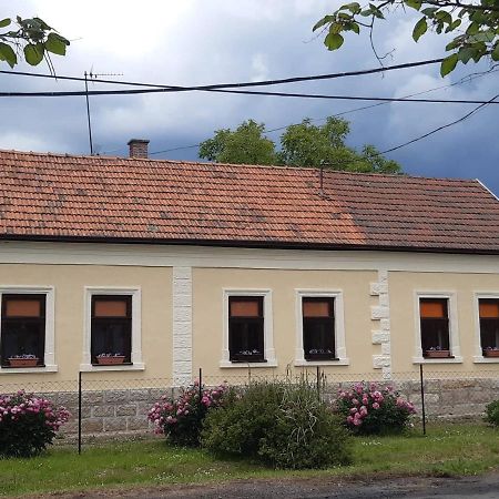 Szoloskert Vendeghaz, Erdőbénye Exterior foto